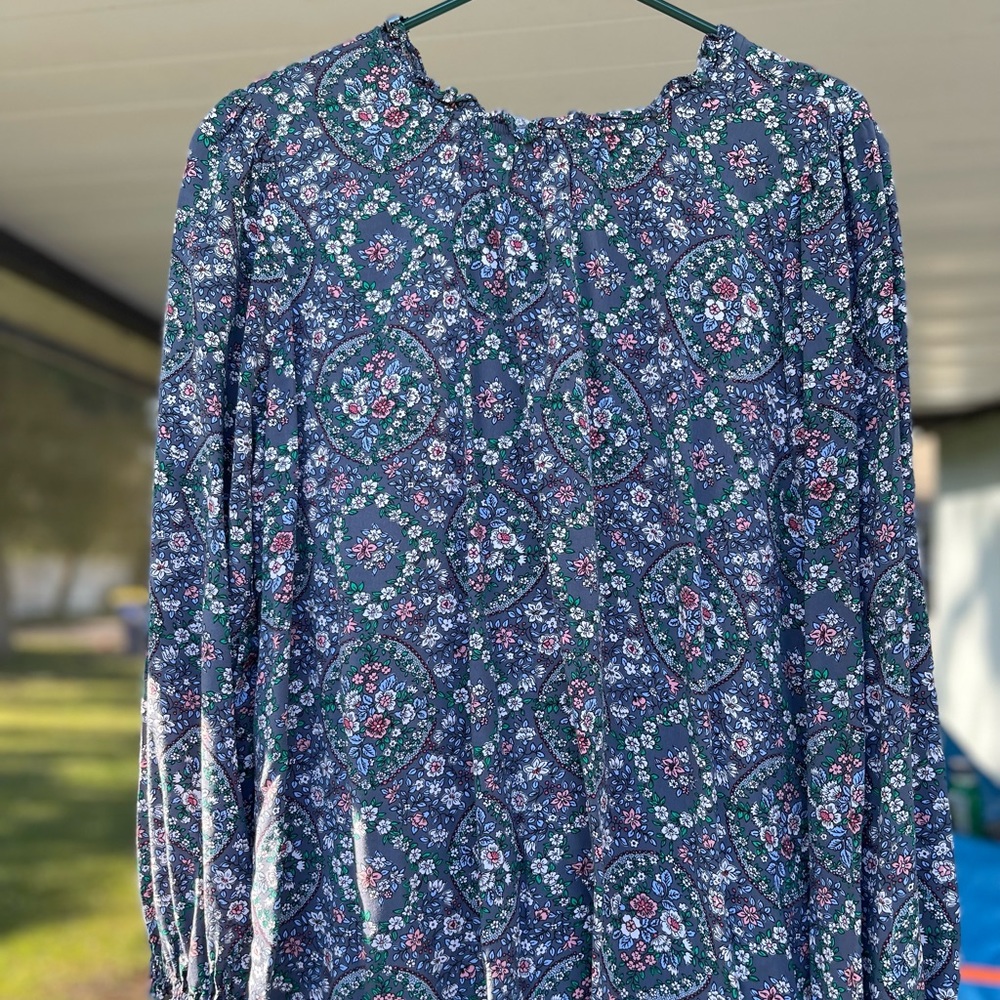 Loft Outlet Blue Floral Tunic Blouse Long Sleeved Sz Medium